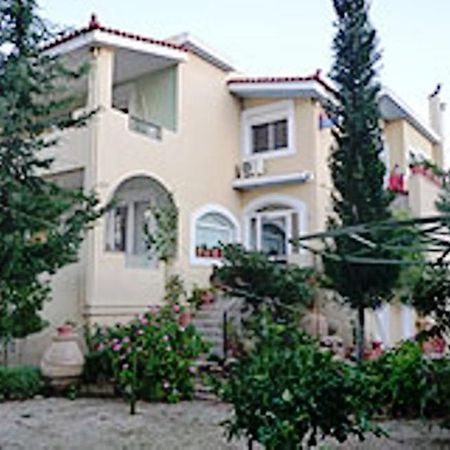 Kleidas Apartments Thymiana Экстерьер фото