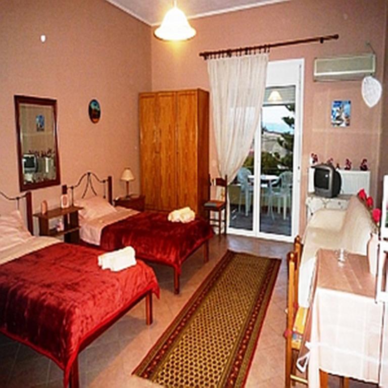 Kleidas Apartments Thymiana Номер фото