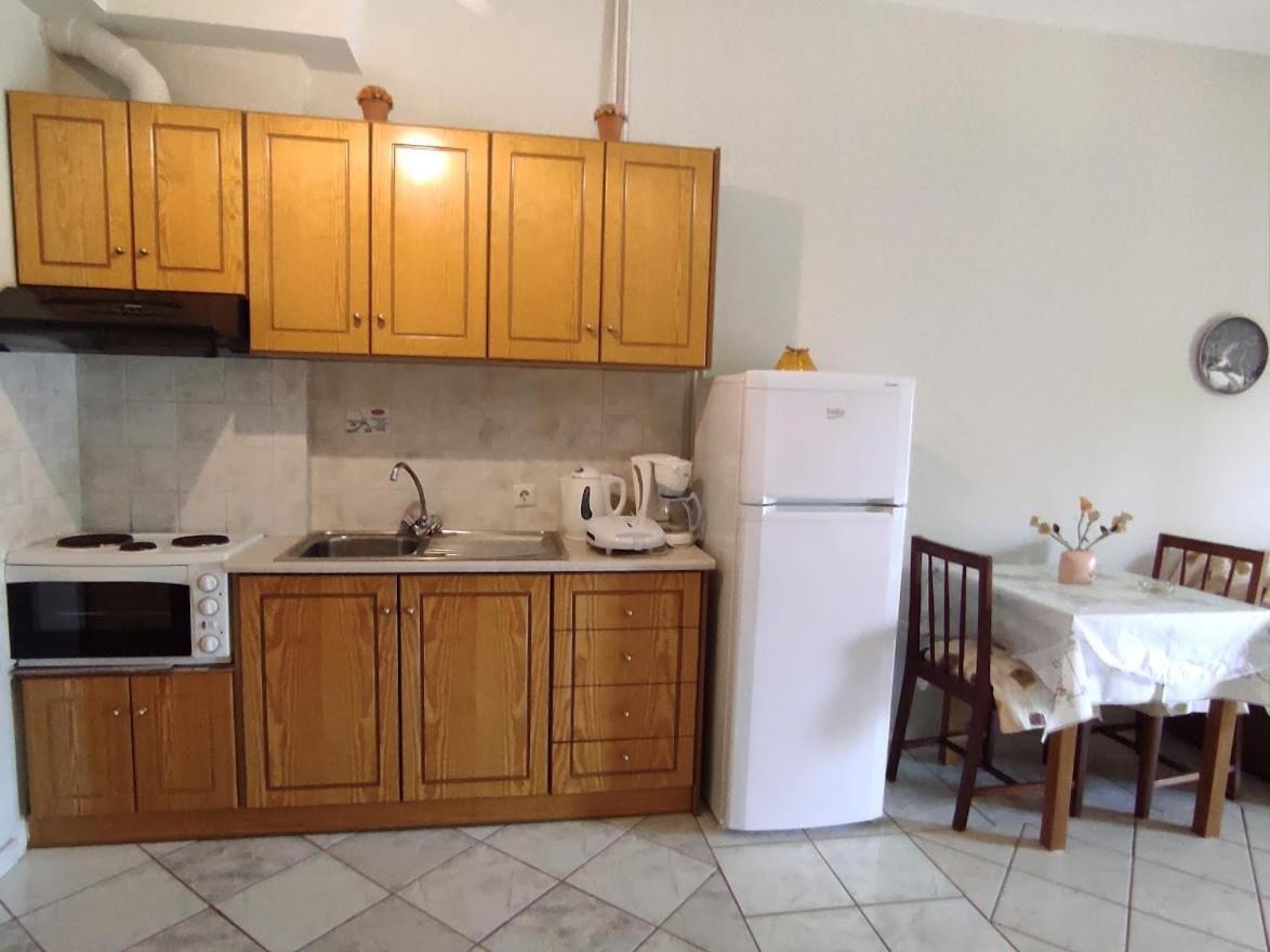 Kleidas Apartments Thymiana Экстерьер фото